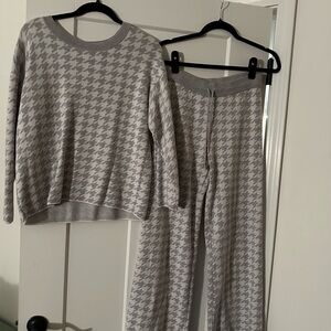 Boston Proper Gray Houndstooth Pajama Set